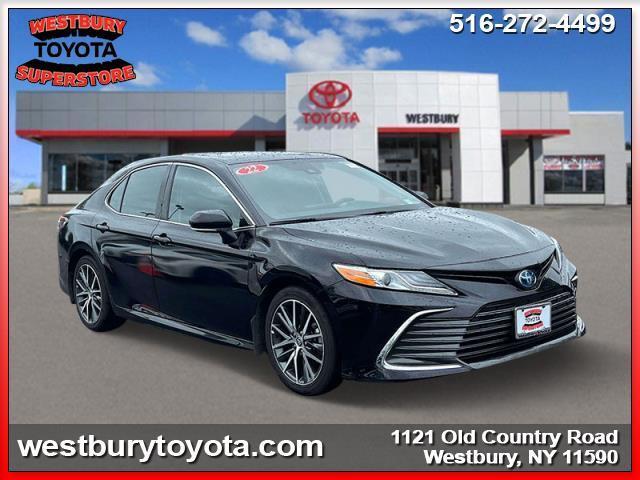 2022 Toyota Camry Hybrid