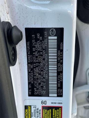 Photo of 2022 Ultra White Lexus ES 350