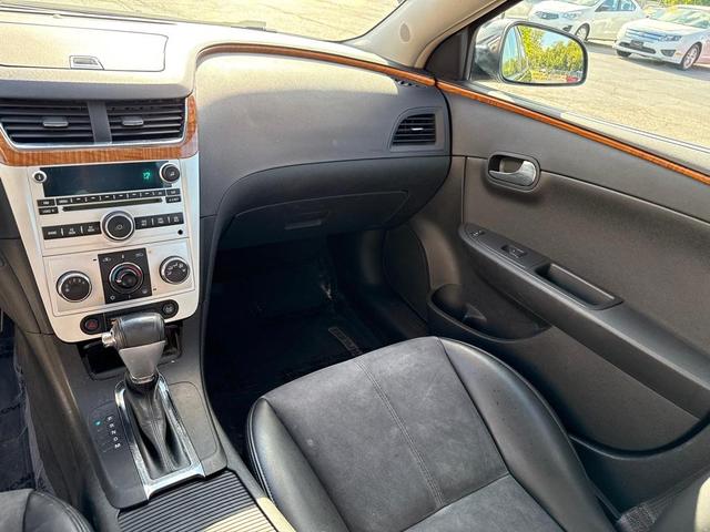 Photo of 2009 BLACK Chevrolet Malibu