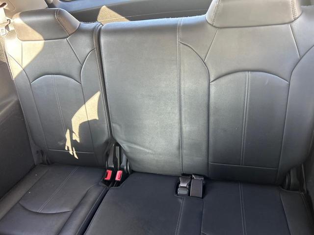 Photo of 2015 RED GMC Acadia