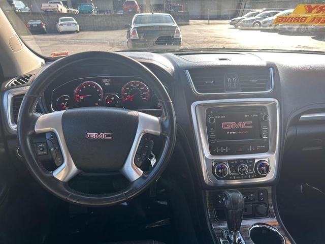 Photo of 2015 RED GMC Acadia
