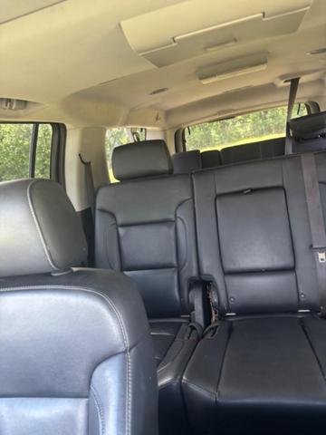 Photo of 2015 Black Chevrolet Suburban