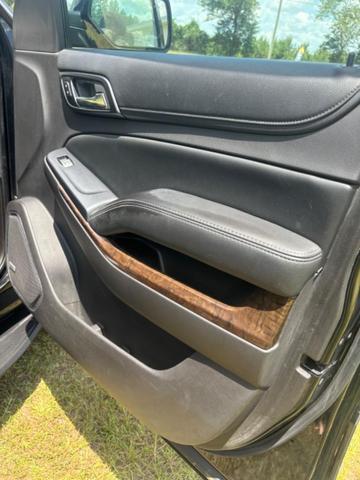 Photo of 2015 Black Chevrolet Suburban