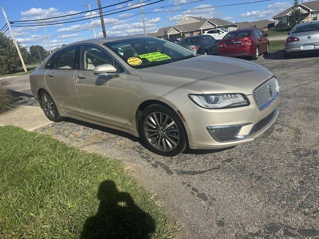Photo of 2017 Tan Lincoln MKZ Hybrid