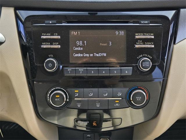 Photo of 2015 Saharan Sun Nissan Rogue