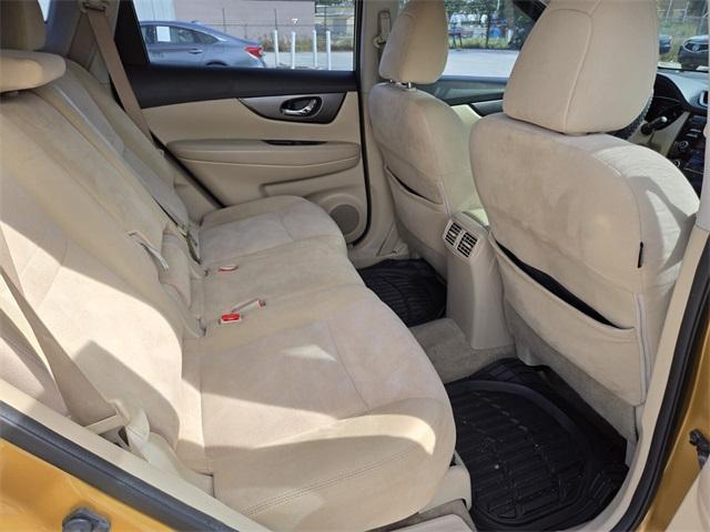 Photo of 2015 Saharan Sun Nissan Rogue