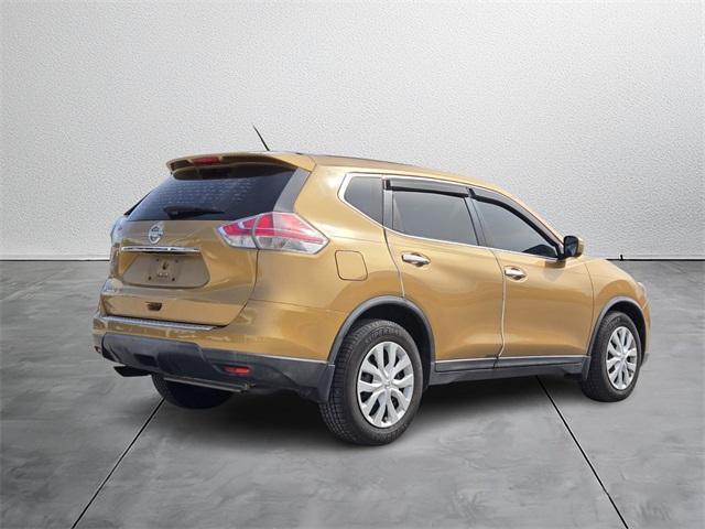 Photo of 2015 Saharan Sun Nissan Rogue