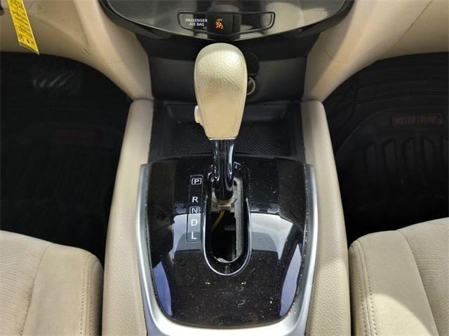 Photo of 2015 Saharan Sun Nissan Rogue