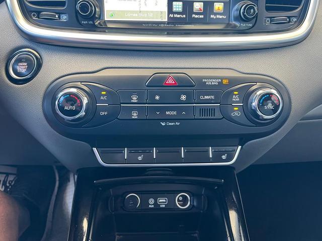 Photo of 2016 MAROON Kia Sorento