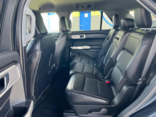 Photo of 2022 BLUE Ford Explorer
