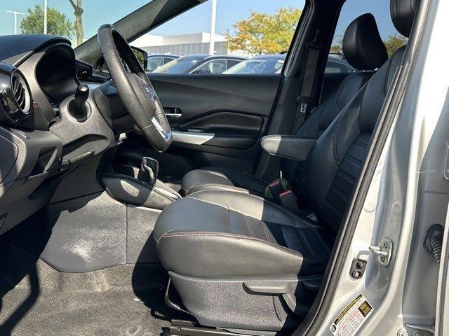 Photo of 2019 Brilliant Silver Nissan Kicks
