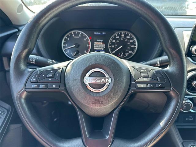 Photo of 2025 Cloud White Nissan Sentra