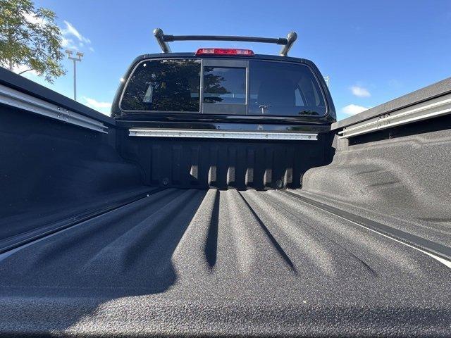 Photo of 2020 Magnetic Black Nissan Frontier