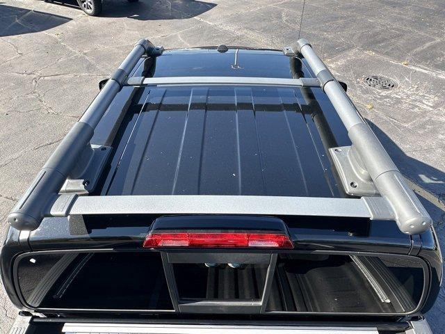 Photo of 2020 Magnetic Black Nissan Frontier