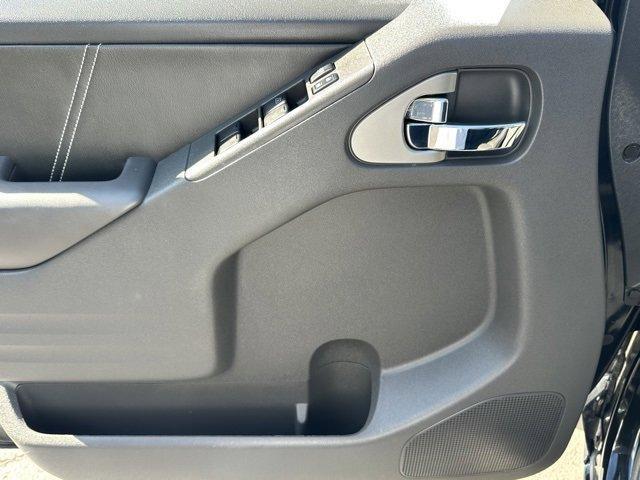 Photo of 2020 Magnetic Black Nissan Frontier