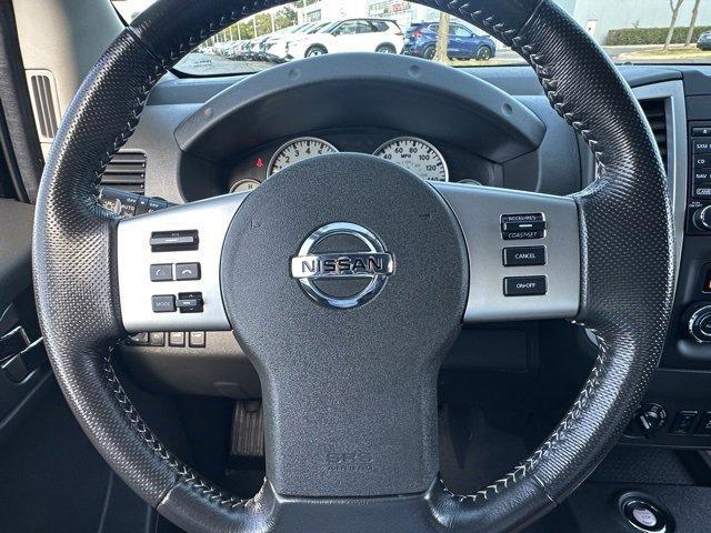 Photo of 2020 Magnetic Black Nissan Frontier