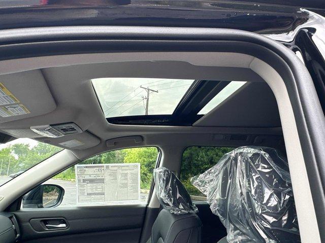 Photo of 2025 Black Nissan Pathfinder