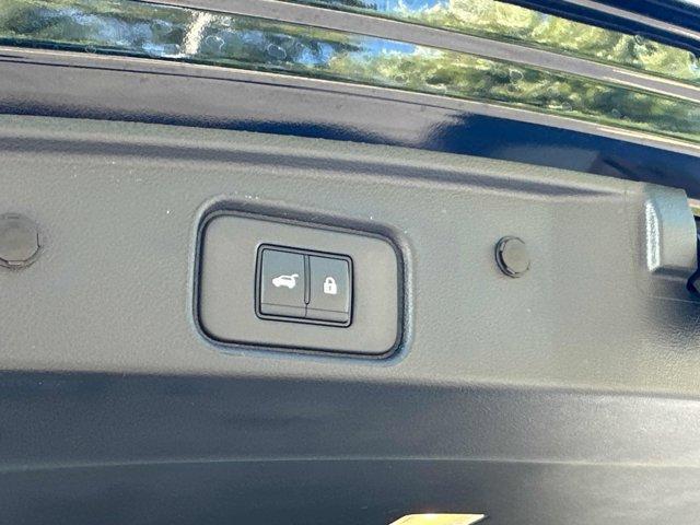 Photo of 2025 Black Nissan Pathfinder