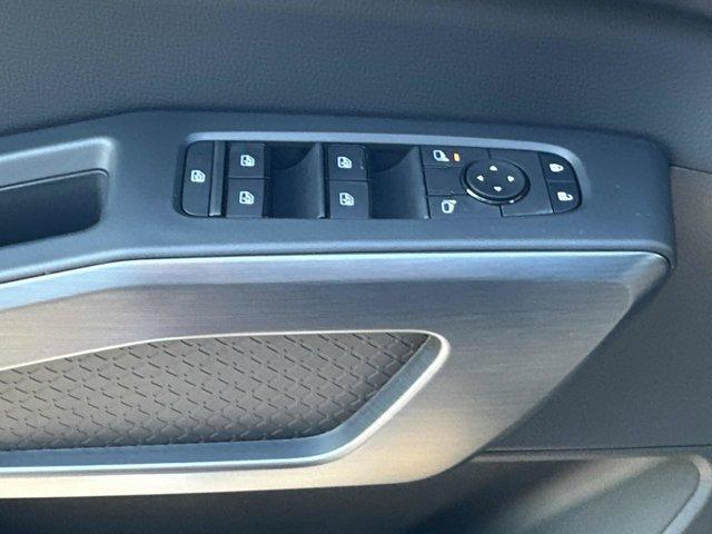 Photo of 2025 Black Nissan Pathfinder