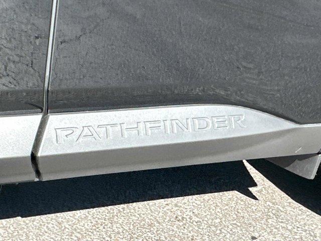 Photo of 2025 Black Nissan Pathfinder