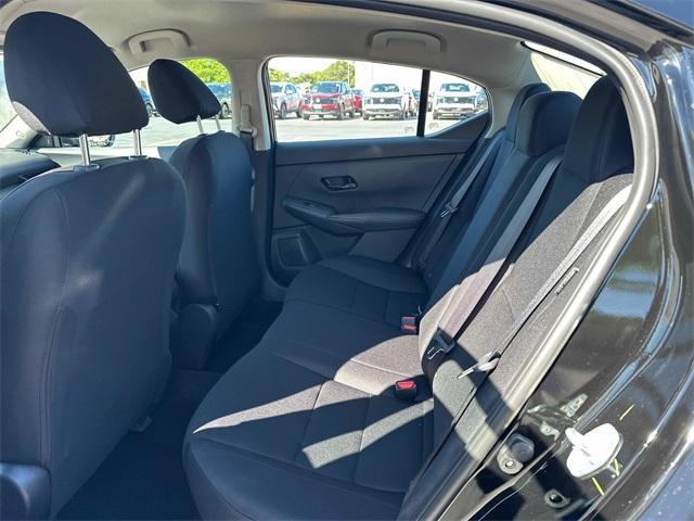Photo of 2025 Black Nissan Sentra
