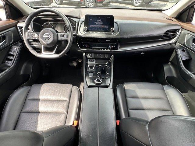 Photo of 2023 Black Nissan Rogue
