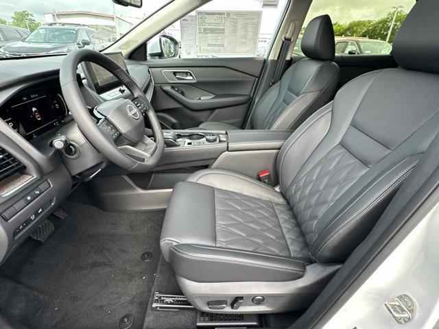 Photo of 2025 Everest White P Nissan Rogue