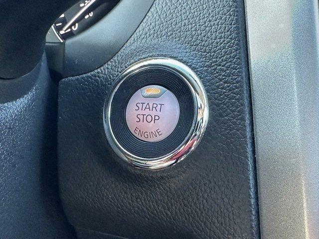 Photo of 2013 Super Black Nissan Altima