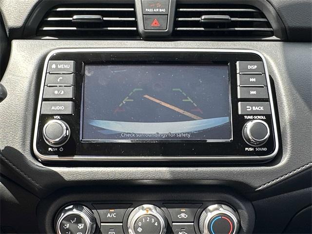 Photo of 2025 Cloud White Nissan Versa