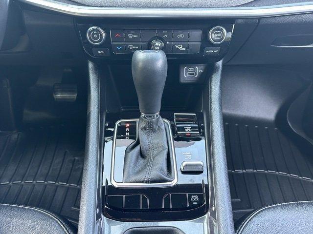 Photo of 2022 Granite Crystal Clearcoat Metallic Jeep Compass