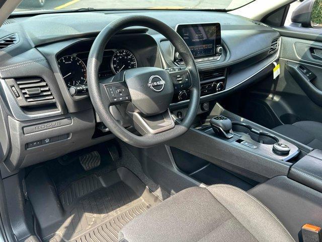 Photo of 2026 Gun Metallic Nissan Rogue