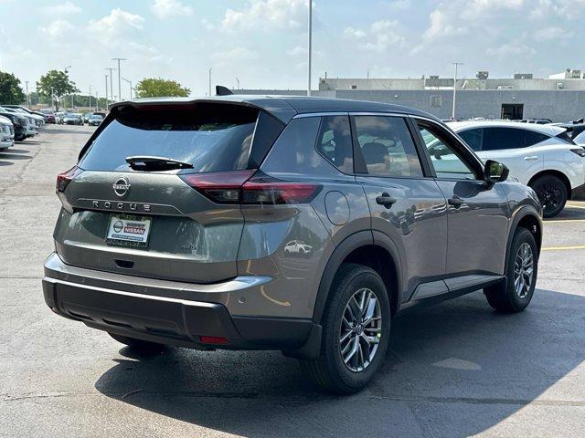 Photo of 2026 Gun Metallic Nissan Rogue