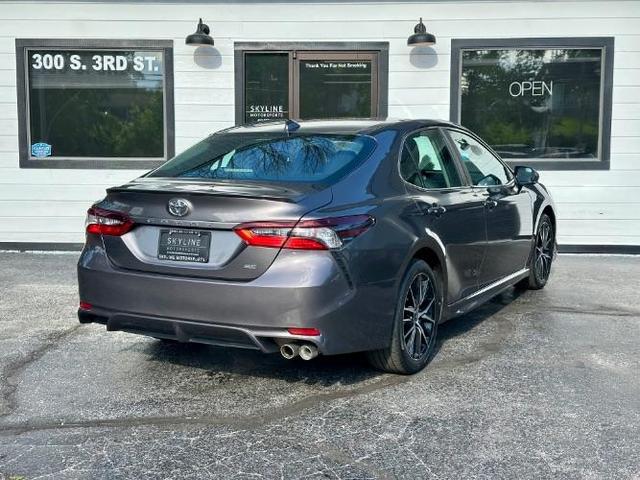 Photo of 2022 Predawn Gray Mica Toyota Camry