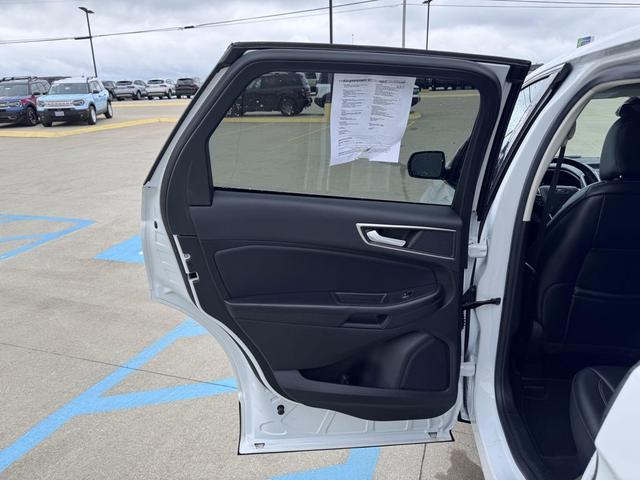 Photo of 2023  Ford Edge
