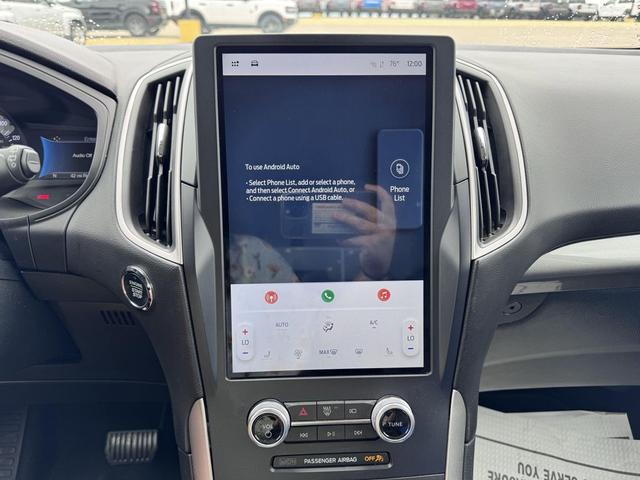 Photo of 2023  Ford Edge