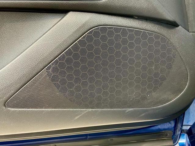 Photo of 2017 Iridium Blue INFINITI Q60