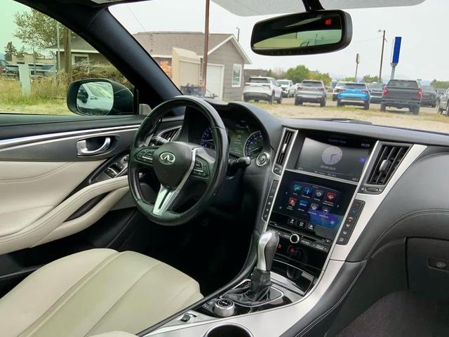 Photo of 2017 Iridium Blue INFINITI Q60
