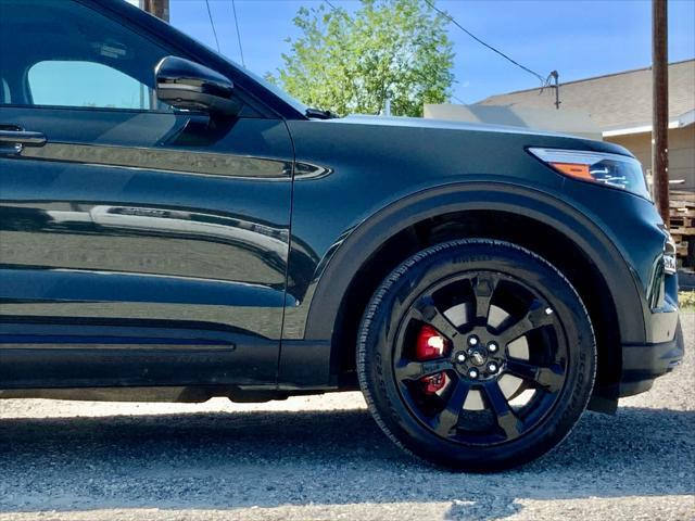 Photo of 2023 Forged Green Metallic Ford Explorer