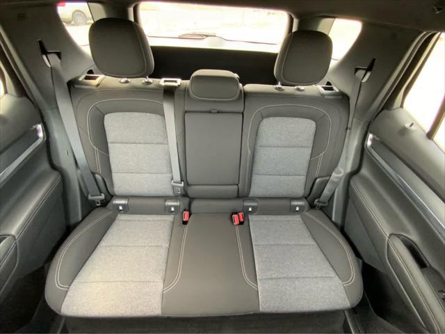 Photo of 2025 Summit White GMC Terrain