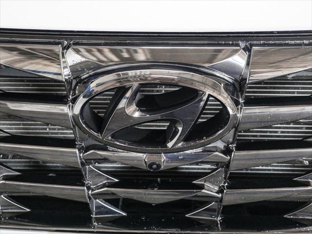 Photo of 2022 Quartz White Hyundai TUCSON