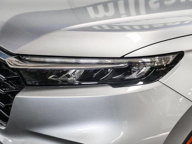 Photo of 2023 Lunar Silver Metallic Honda CR-V
