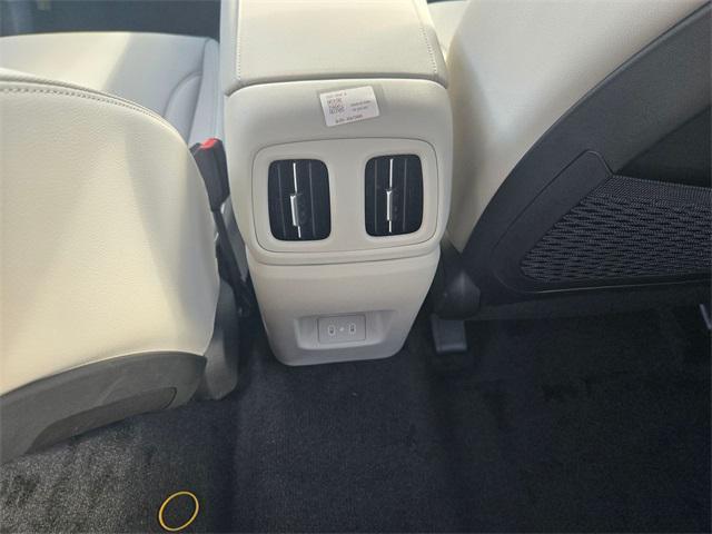 Photo of 2025 Pearl Hyundai TUCSON Hybrid