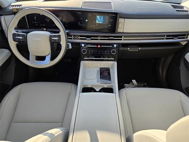 Photo of 2025 Hampton Gray Hyundai SANTA FE HEV