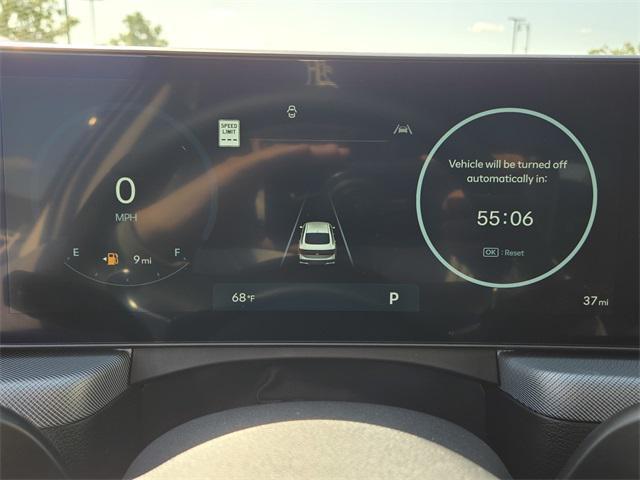 Photo of 2025 White Hyundai SONATA