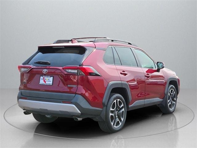 Photo of 2019 Red Toyota RAV4
