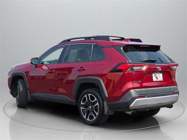 Photo of 2019 Red Toyota RAV4