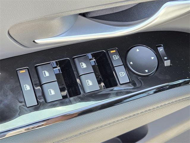 Photo of 2025 Pearl Hyundai TUCSON Hybrid
