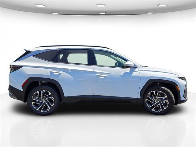 Photo of 2025 Pearl Hyundai TUCSON Hybrid