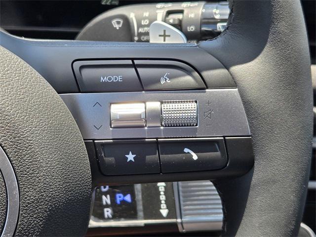 Photo of 2025 Pearl Hyundai TUCSON Hybrid