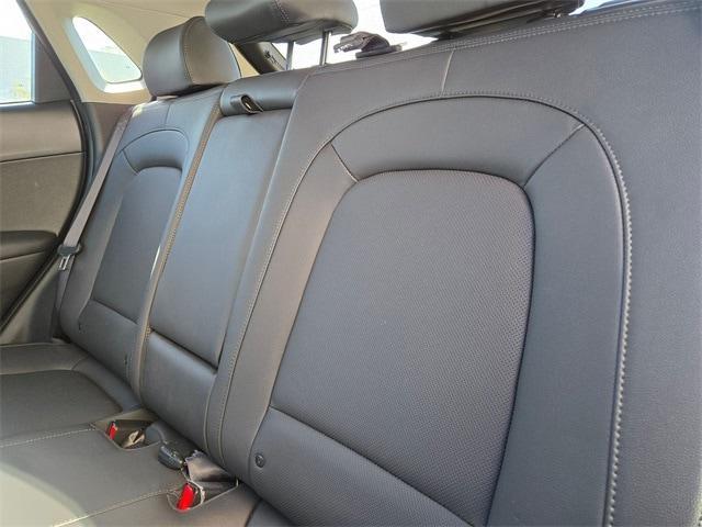 Photo of 2022 Cyber Silver Hyundai KONA